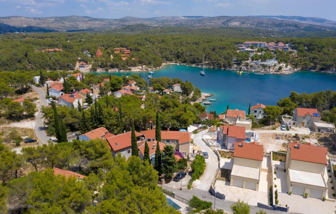 Apartments Listes Milna (Brac) Exterior foto