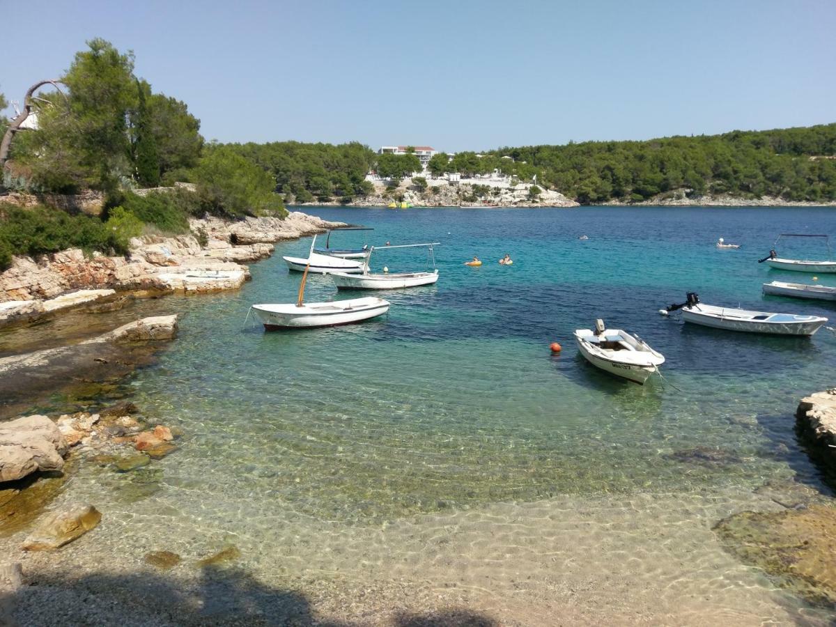 Apartments Listes Milna (Brac) Exterior foto