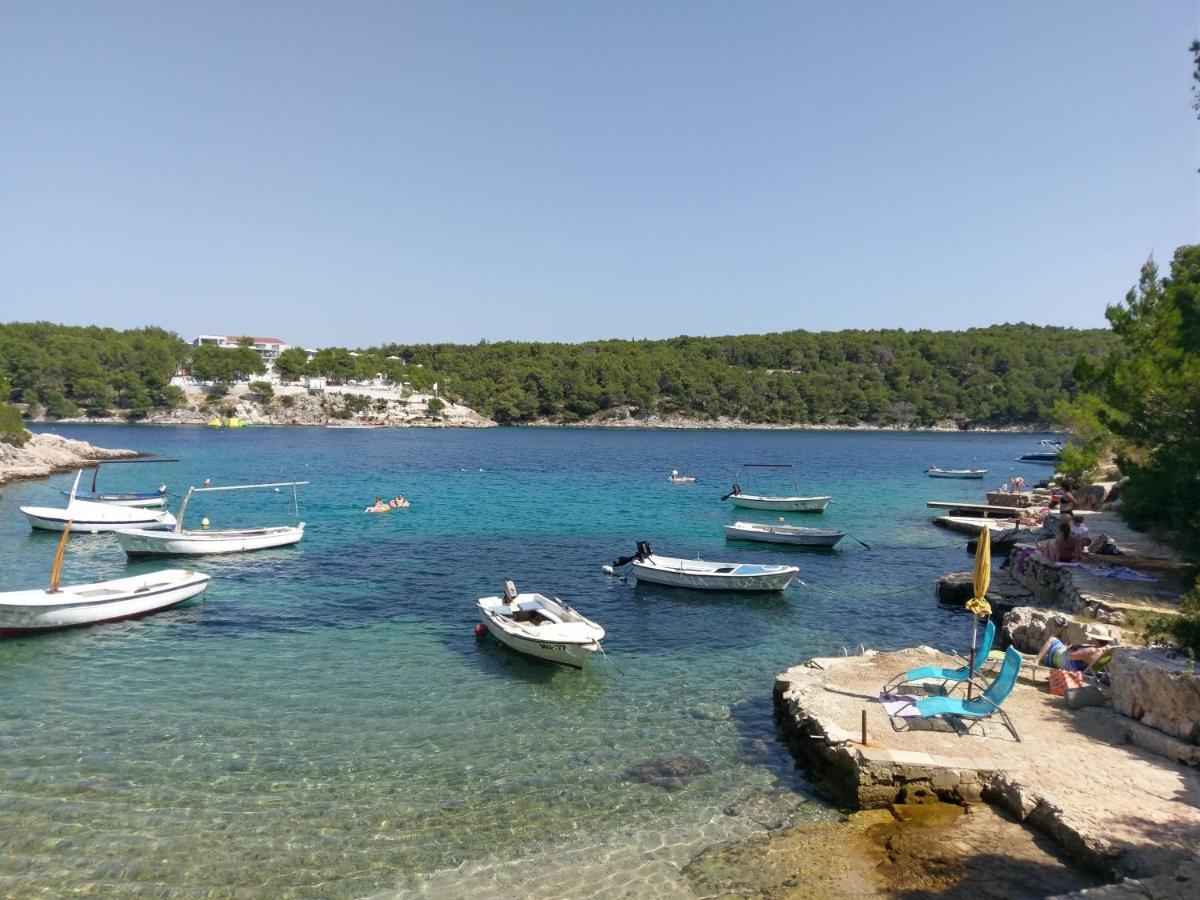Apartments Listes Milna (Brac) Exterior foto